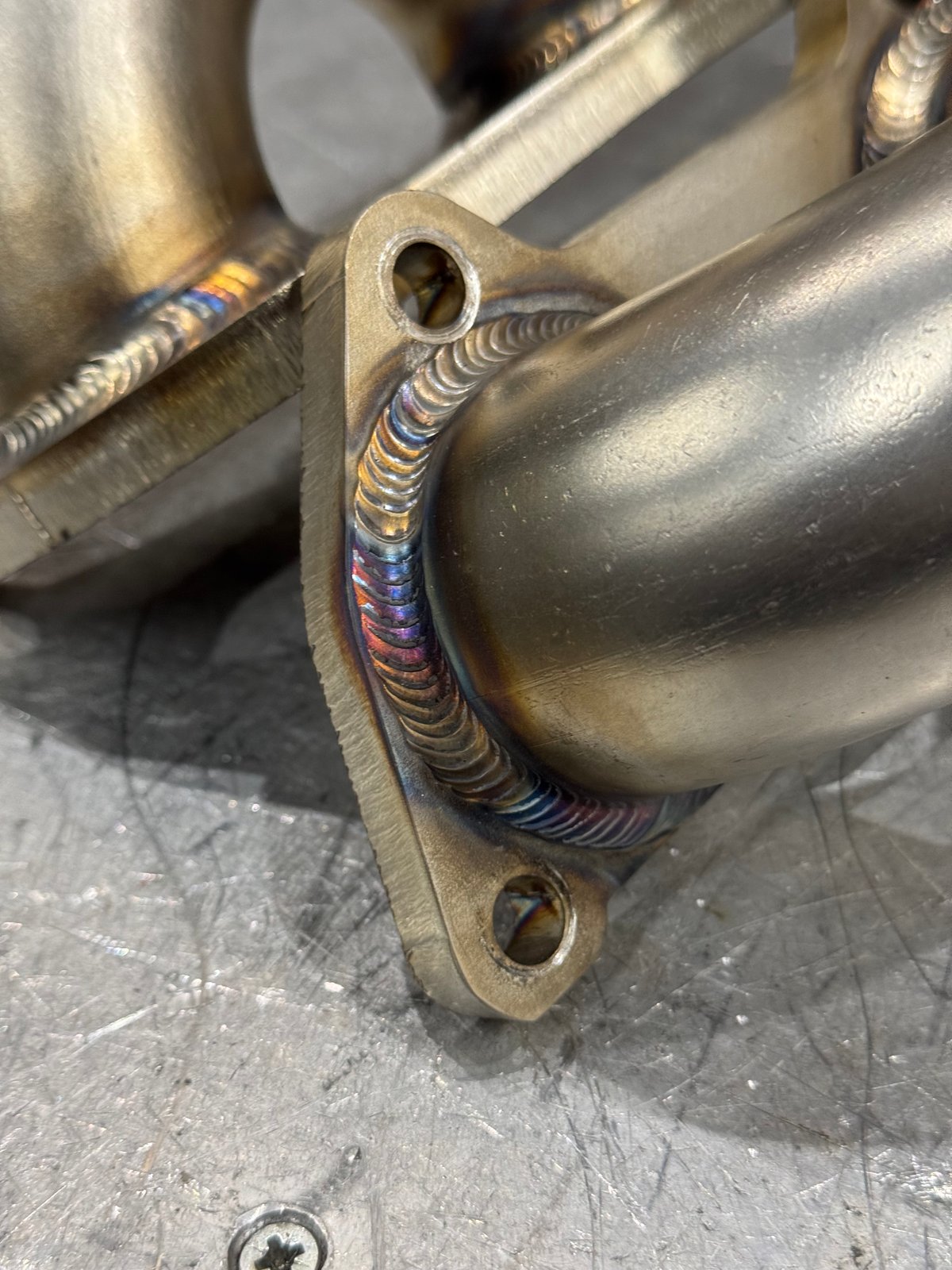B5 S4/RS4 Log Manifolds
