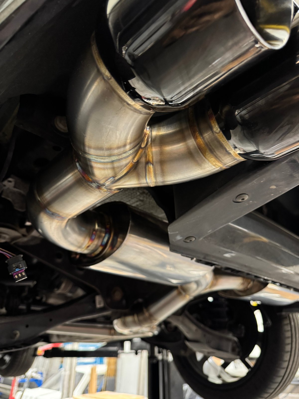 4" Dual Exhaust tips